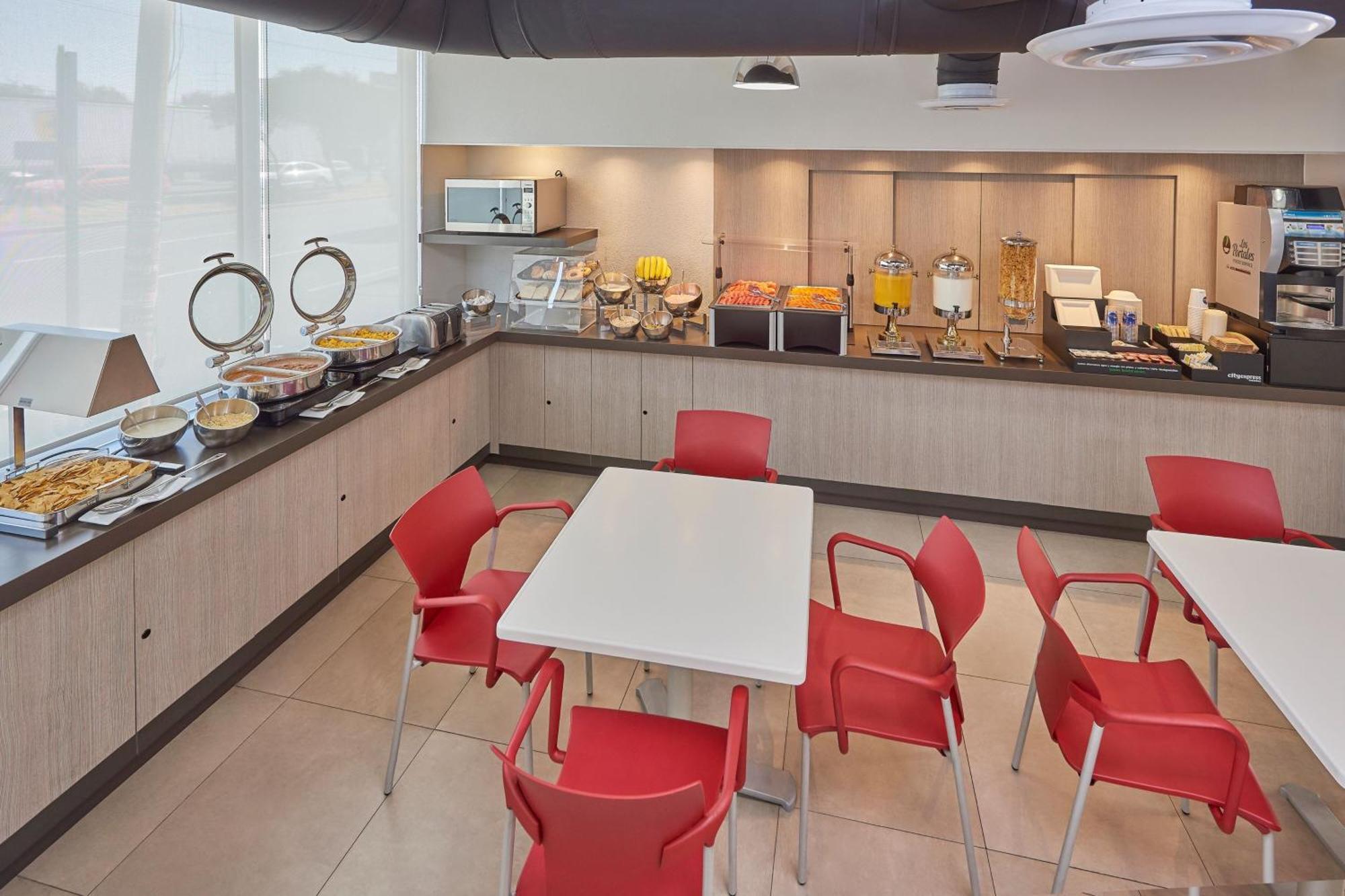 City Express Junior By Marriott Toluca Zona Industrial Ngoại thất bức ảnh
