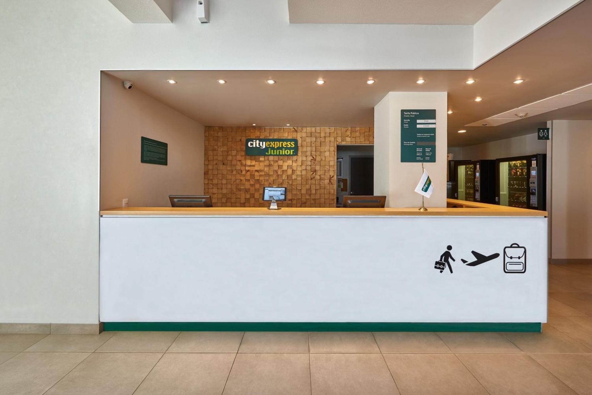 City Express Junior By Marriott Toluca Zona Industrial Ngoại thất bức ảnh